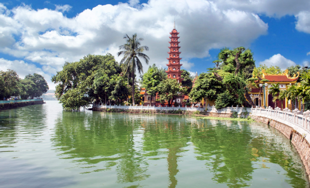 Tây Hồ - vùng đất giàu vẻ đẹp văn hóa lịch sử